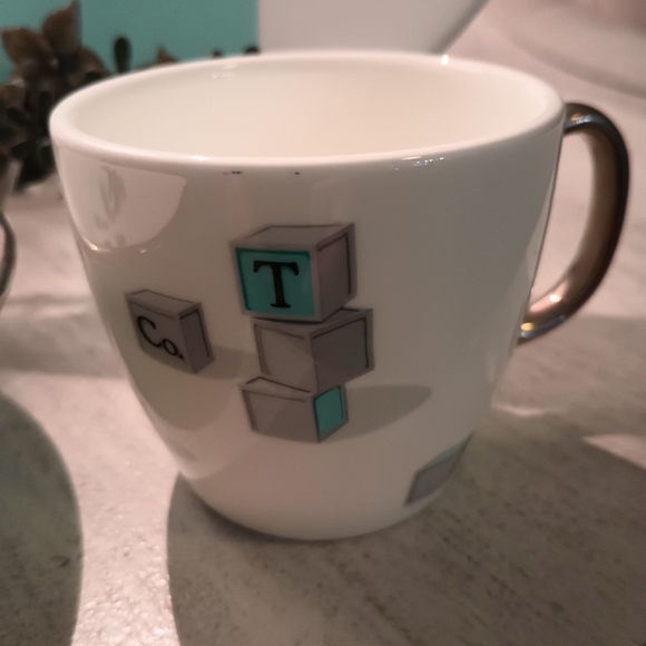 Tiffany & Co Color Block Child's Dish Set - Picture 3 of 5